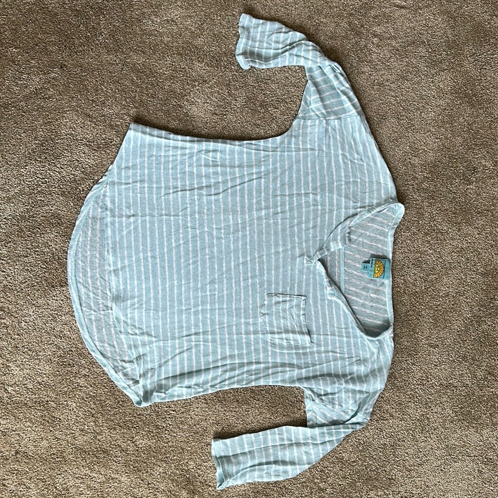 Women’s light blue top